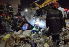 effondrement fes 220x150 - Effondrement de deux immeubles à Fès: le bilan porté à 22 morts (autorités locales)