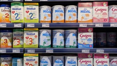 lait infantile 2 390x220 - Rappels de laits infantiles : la lenteur de la traçabilité interroge après une contamination à la céréulide