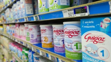 lait infantile 390x220 - Laits infantiles : un rappel massif chez Nestlé après la détection d’un risque bactérien