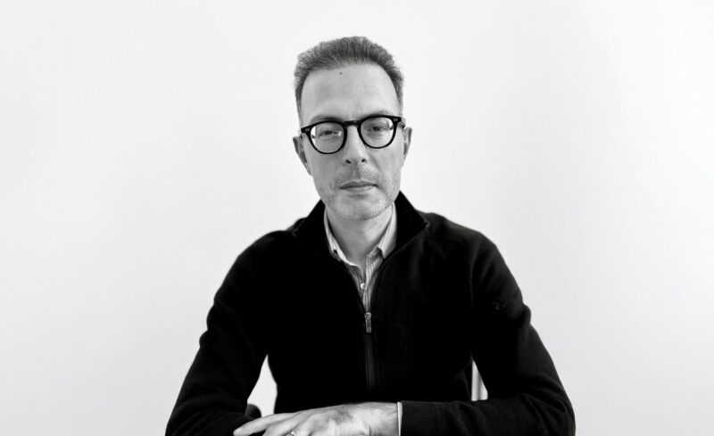 “Celle qui décide VS celle qu’on montre” : un regard critique sur l’image de la femme dans la publicité WhatsApp Image 2026 03 03 at 09.30.11 ss - “Celle qui décide VS celle qu’on montre” : un regard critique sur l’image de la femme dans la publicité