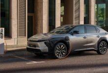 BZ4X 4 220x150 - Toyota bZ4X : 529 900 DH au Maroc, le SUV 100 % électrique arrive avec 525 km d’autonomie